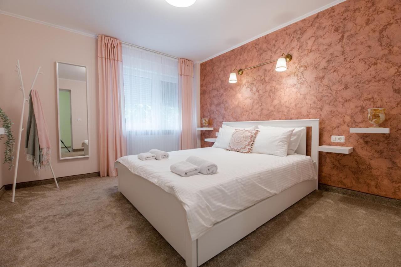 New Iorga5 Oldcity Selfcheckin Timisoara Bagian luar foto